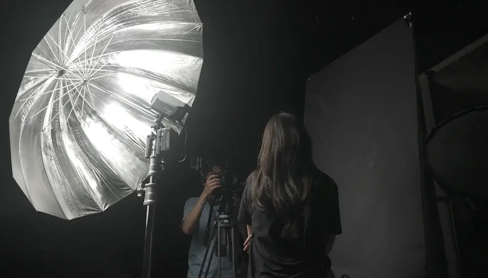 FC120B-ไฟ-Bi-Color-ที่แม่นยำทุกเฉดสี-ผิวสวยเป็นธรรมชาติ