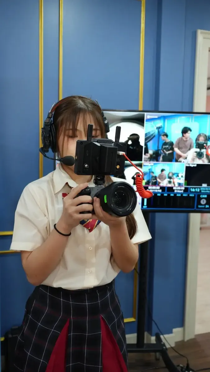 ฐาน Live Streaming นักศึกษาทดลองถ่ายทอดสดด้วยกล้อง