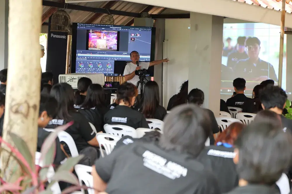 การสาธิต Color Grading ในงานอบรมเชิงปฏิบัติการ ภาพยนตร์สั้น มหาวิทยาลัยมหาสารคาม